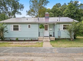 100 S Tampa Ln, Oak Ridge, TN 37830