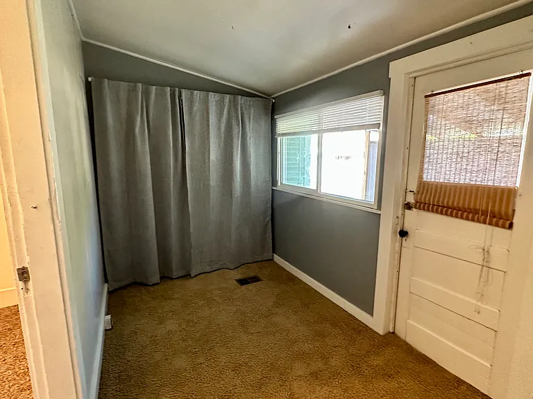 17265 Walnut Ave — Photo 10