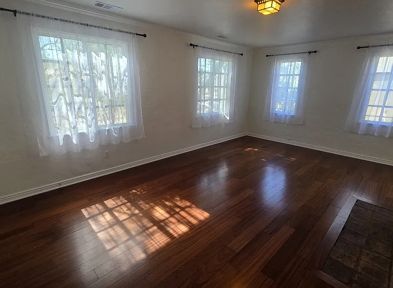 1151 Heather Sq — Photo 5