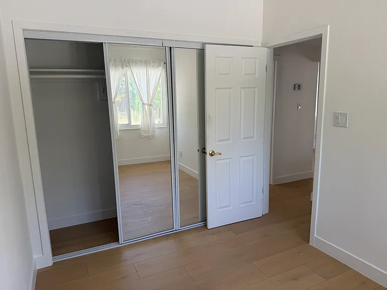 6751 Klondike Ave — Photo 7