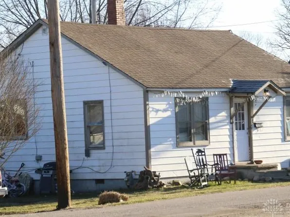 4 Verity St, Jamestown, OH 45335