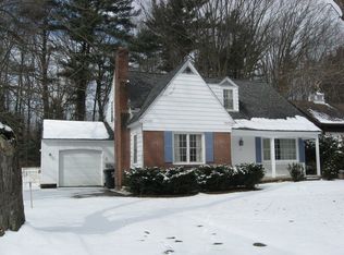 43 Elsom Pkwy, South Burlington, VT 05403