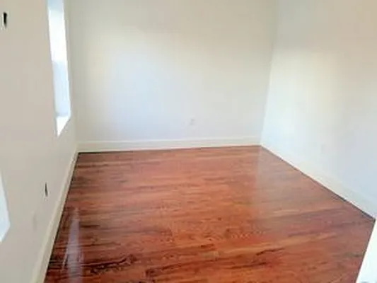 Rented by Nooklyn NYC LLC | media 47