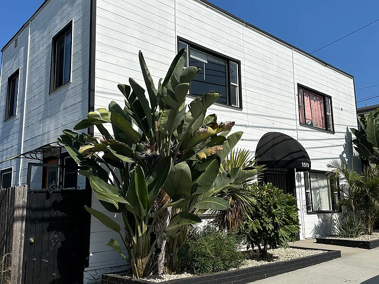1519 Obispo Ave #18 — Photo 8
