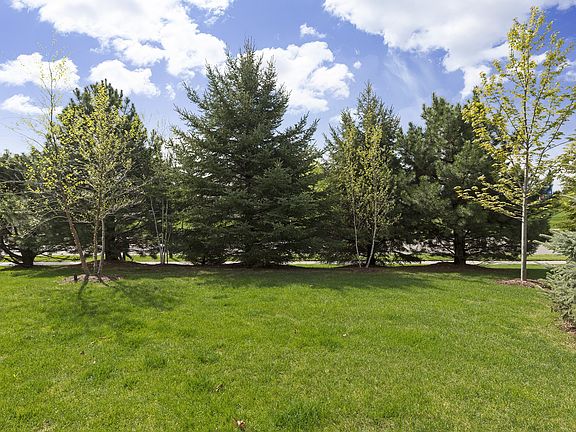5th image of 1279 Palisade Cir