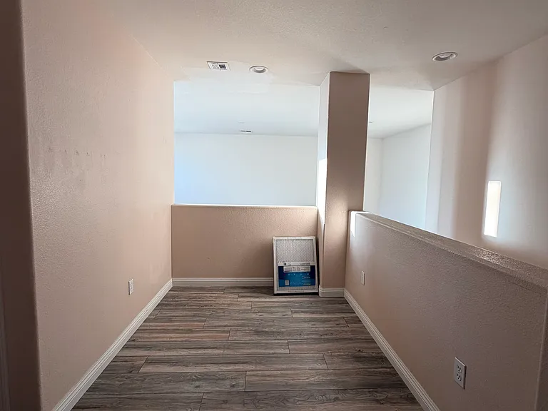 10424 Chandra Ave — Photo 11