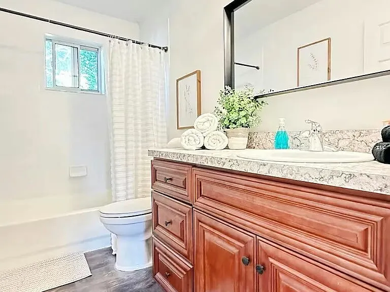 6500 SW 60th Ave — Photo 7