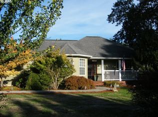 59600 Twin Oaks Dr, Saint Helens, OR 97051