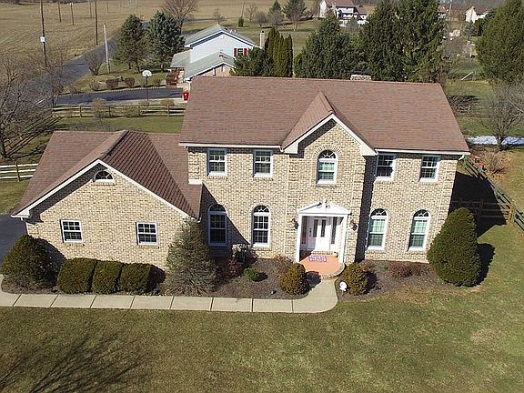 2nd image of 503 Adrian Dr