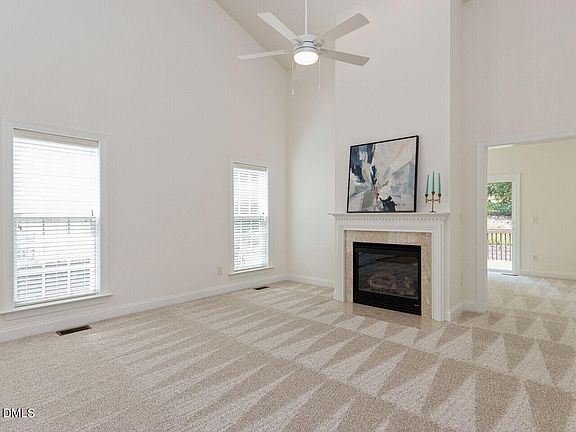 5th image of 105 Rockport Ridge Way