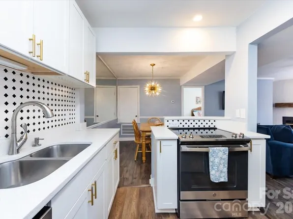 1608 Sharon Rd W APT 45, Charlotte, NC 28210