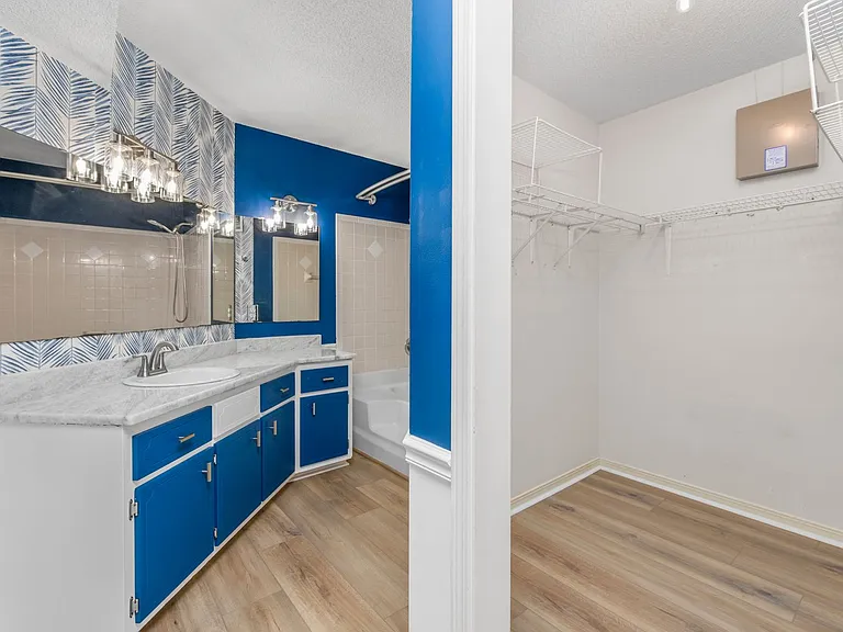 6740 Scotts Pl — Photo 29
