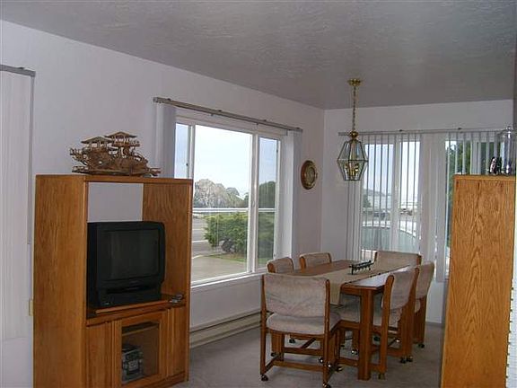 3rd image of 1725 Pebble Beach Dr