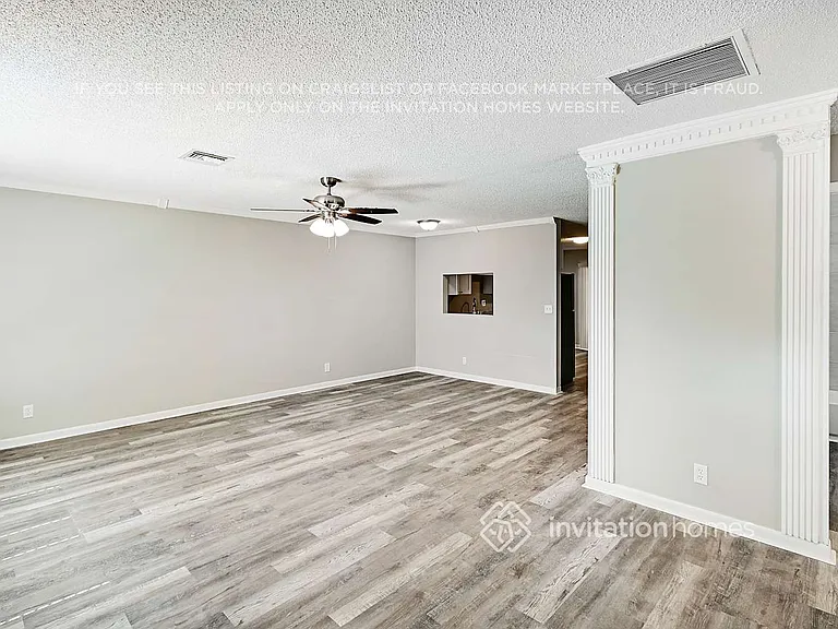 5825 Ithaca Cir W — Photo 2