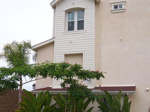 End Unit with Reserve Parking