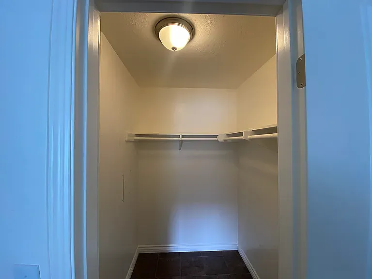 1111 Seacoast Dr #4 — Photo 16