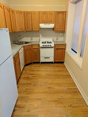 Rented by S&R Properties | media 6