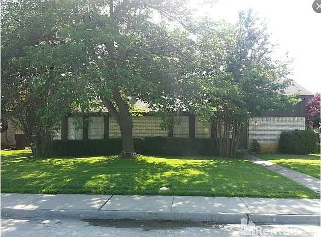 1st image of 644 Glenhill Ln
