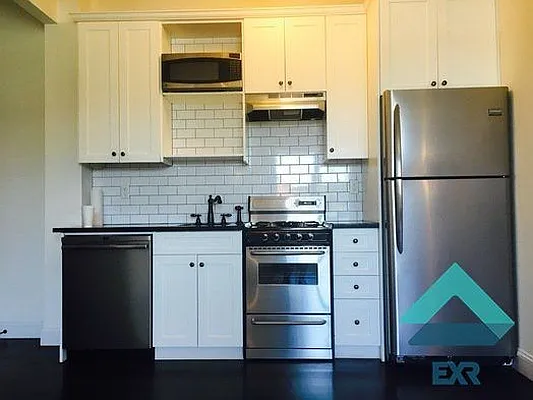 Rented by EXR | media 2