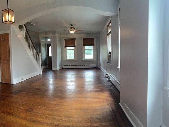 5th image of 290 Hermitage St