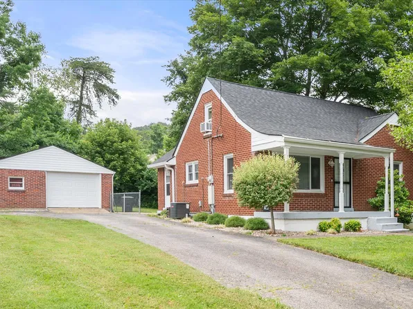 10804 Kay Dr, Fairdale, KY 40118