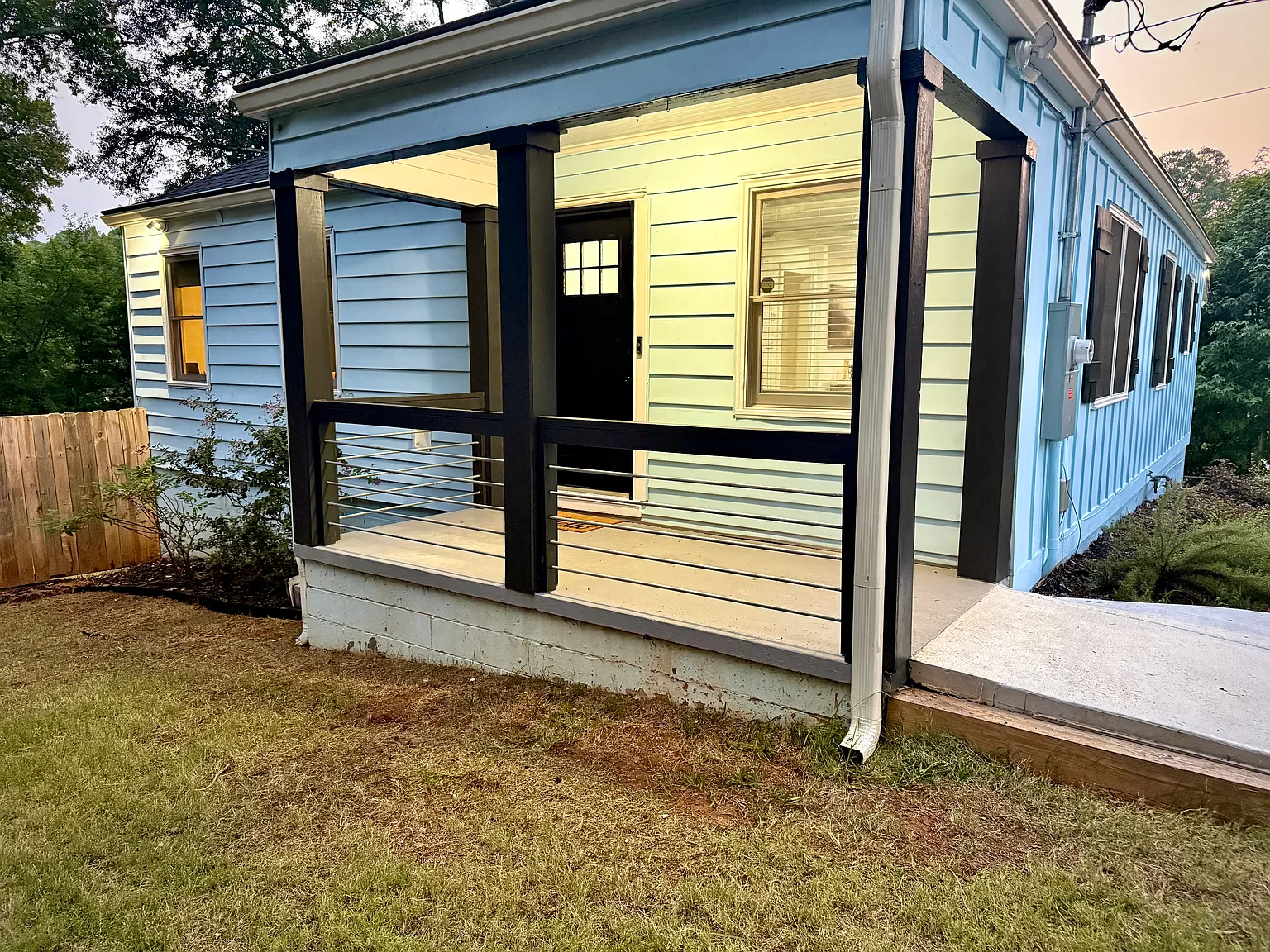 1232 Almont Dr SW — Photo 1