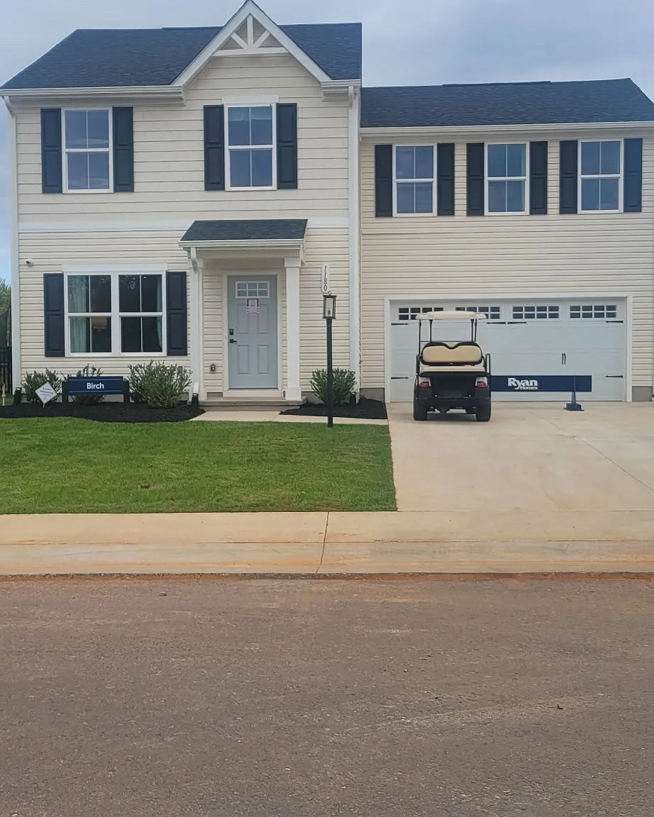 4 bed, 2.5 bath, 1658 sqft, $2,500 — Photo 1