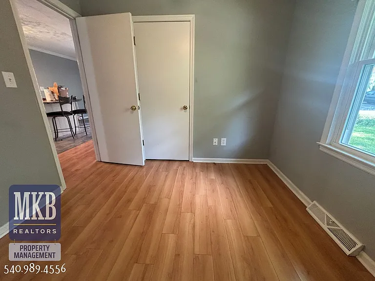 4706 Casper Dr NE — Photo 15