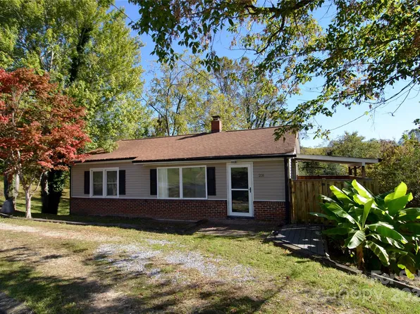 231 Stroud St, Marion, NC 28752