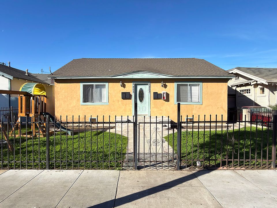 1st image of 2253 Linden Ave #2255
