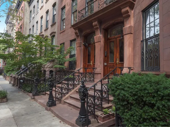 67 Perry Street