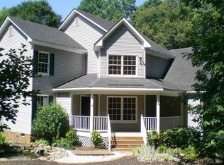 4050 Foxrun Rd, Powhatan, VA 23139