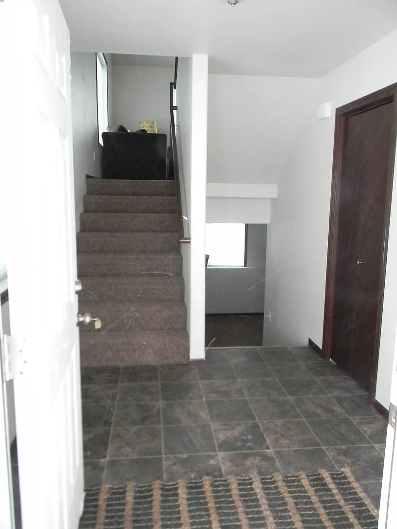 3 Bed 3 Bath Single Family Home — Photo 4