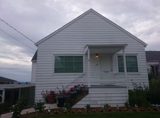 6717 34th Ave NW, Seattle, WA 98117