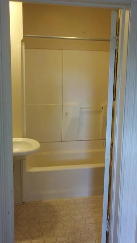 1 bed, 620 sqft, $630 — Photo 1