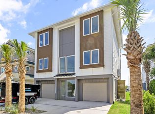 422 Causeway Dr #A, Wrightsville Beach, NC 28480