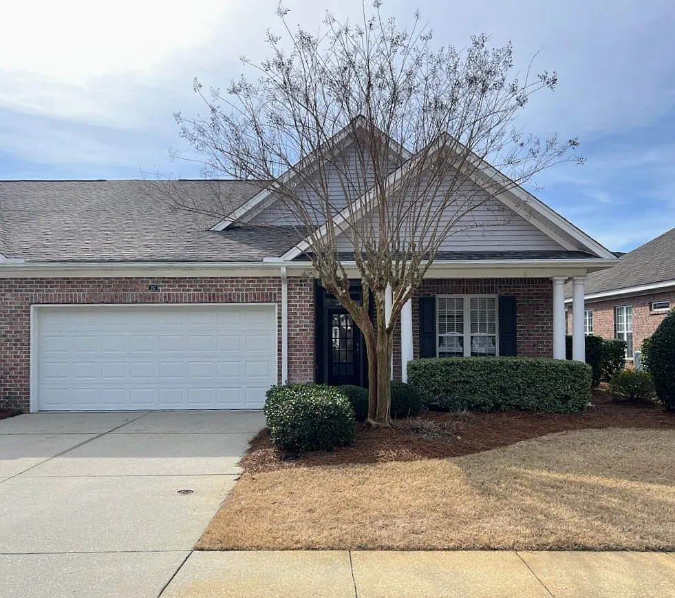 3 bed, 1576 sqft, $2,750 — Photo 1