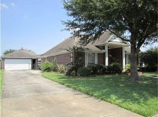 6607 Stone Briar Dr, Pasadena, TX 77505