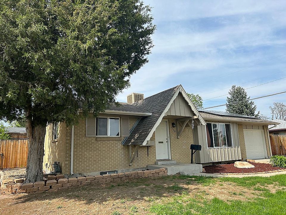 1st image of 1129 Douglas Dr