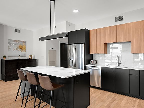 5th image of 1240 S 2nd St Unit 522