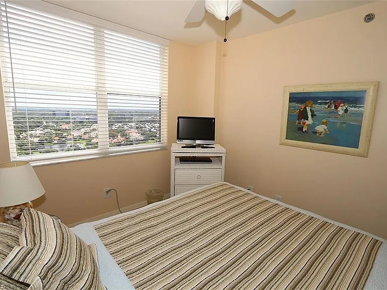 5550 Heron Point Dr #2004 — Photo 21