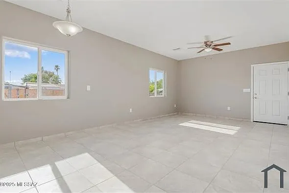 4658 N Pomona Ave #2 — Photo 13
