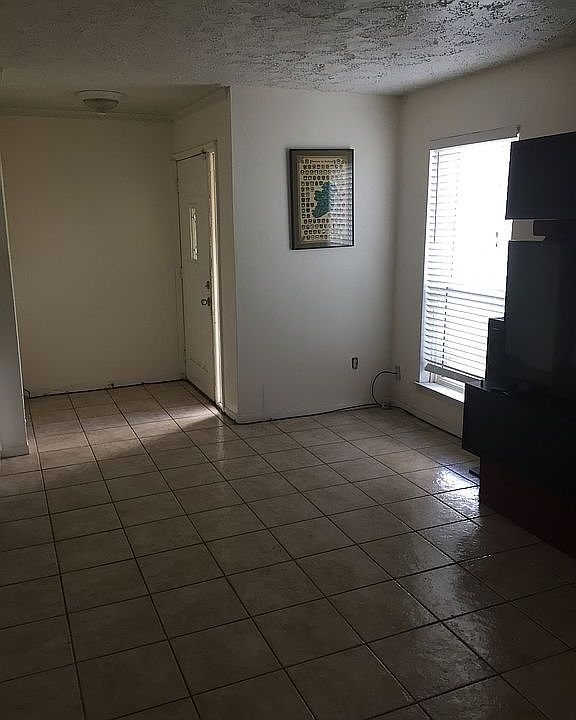 1st image of 8754 Wilcrest Dr