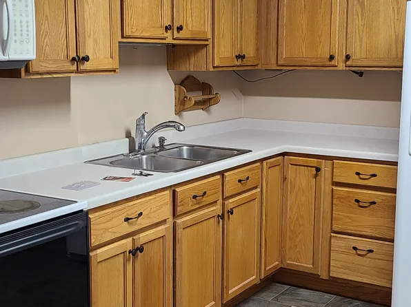 1115 Whitewater Ave #2, Saint Charles, MN 55972