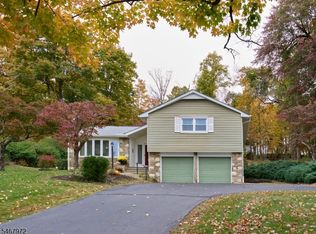 26 Fawn Dr, Flemington, NJ 08822