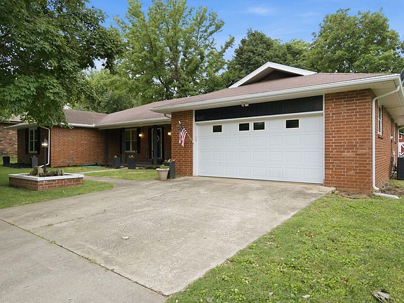 2nd image of 4017 S Fairway Avenue