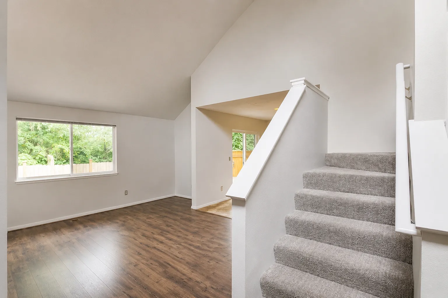 3 bed, 2.5 bath, 1340 sqft, $2,900 — Photo 3