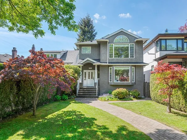 2933 Waterloo St, Vancouver, BC V6R 3J4