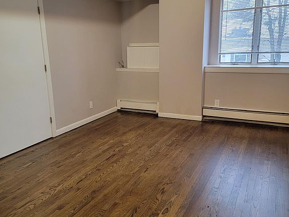 3rd image of 1326 128th St #2F