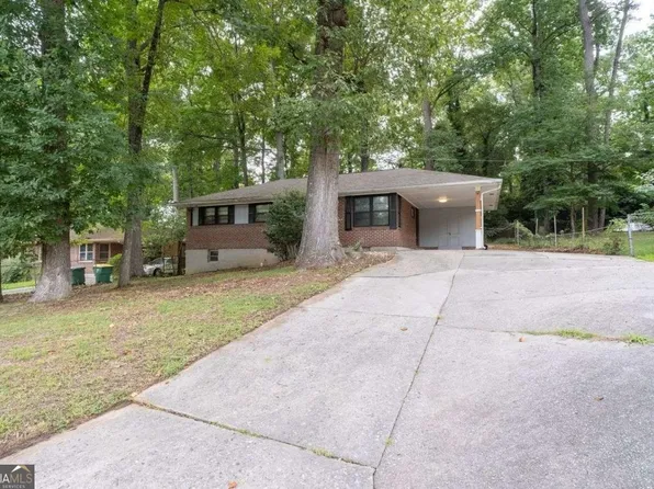 4642 Bartlett Rd, Forest Park, GA 30297